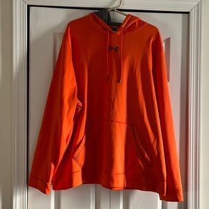 Gently worn Men’s UA Hoodie